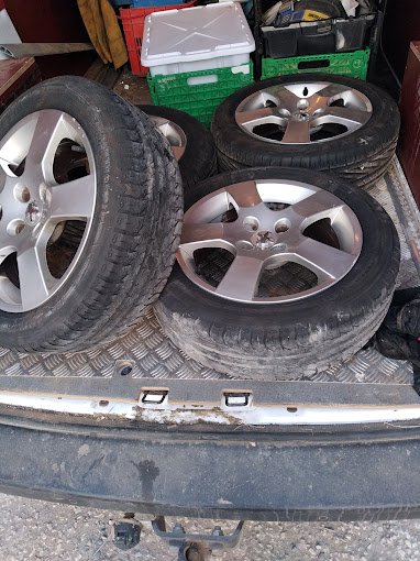 La Piece Automobile 13