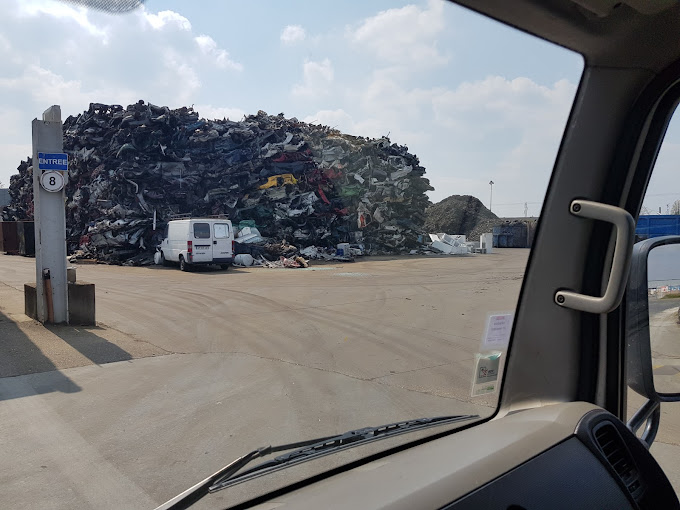 Menut Recyclage Tours (Achat métaux, démolition VHU, enlèvement ferraille) - Photo 5