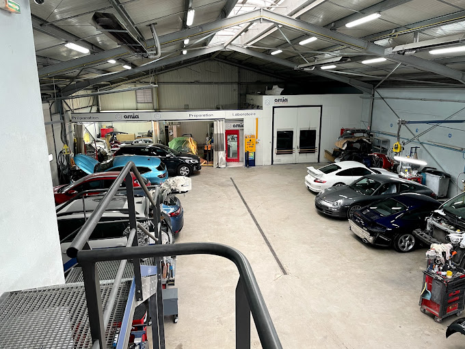 CARROSSERIE DE CHAMPAGNE - Photo 2