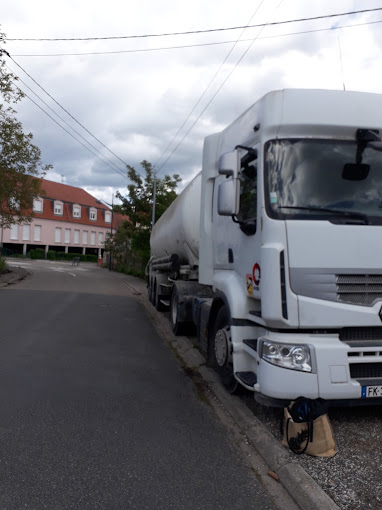 AJ AUTO DEMOLITION - Photo 3