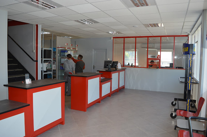 Garage Saint Clair - Photo 4