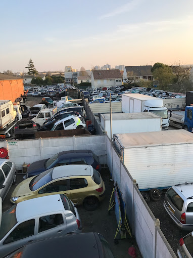 Centre VHU Agrée - Auto Pièces des Mureaux - Photo 2