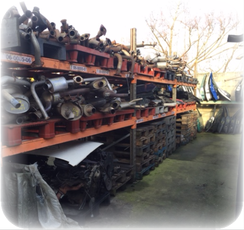 Auto-Destruction - Photo 4