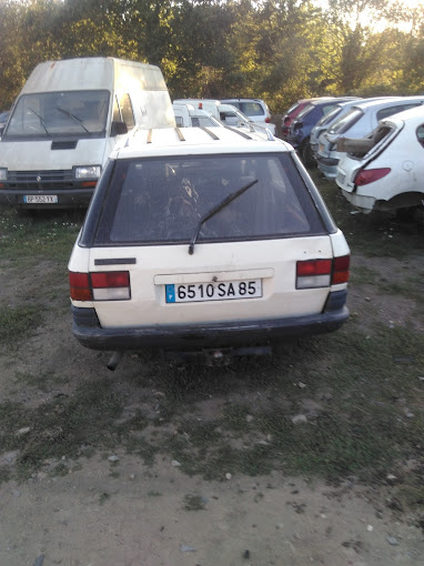 Carzat Auto Demolition - Photo 3