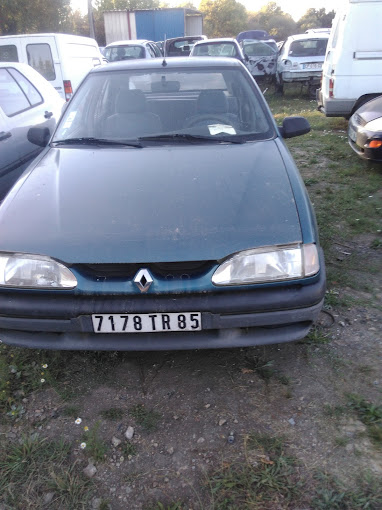 Carzat Auto Demolition - Photo 4