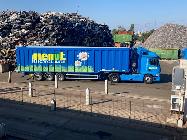 Menut Recyclage Tours (Achat métaux, démolition VHU, enlèvement ferraille) - Photo 2