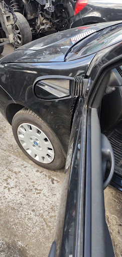 Garage Universel Auto Pièces - Photo 3